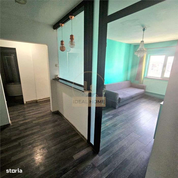 Apartament 4 camere dacia. 1000 E m2