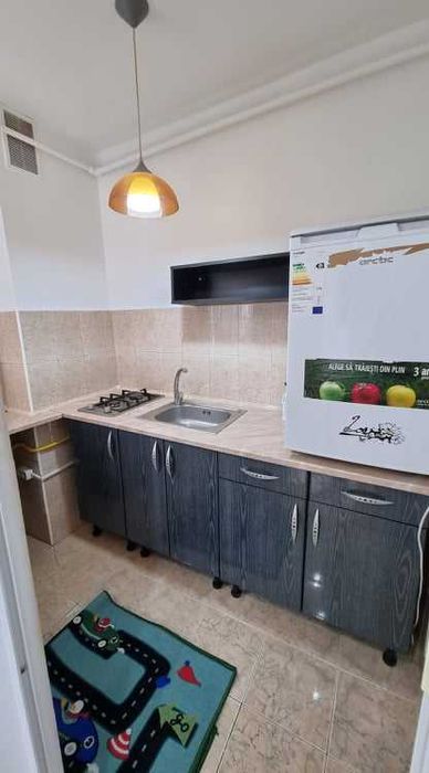 PARTICULAR, inchiriez (ofer) GARSONIERA (CORESI)  300 euro , Parter/9, 32 mp