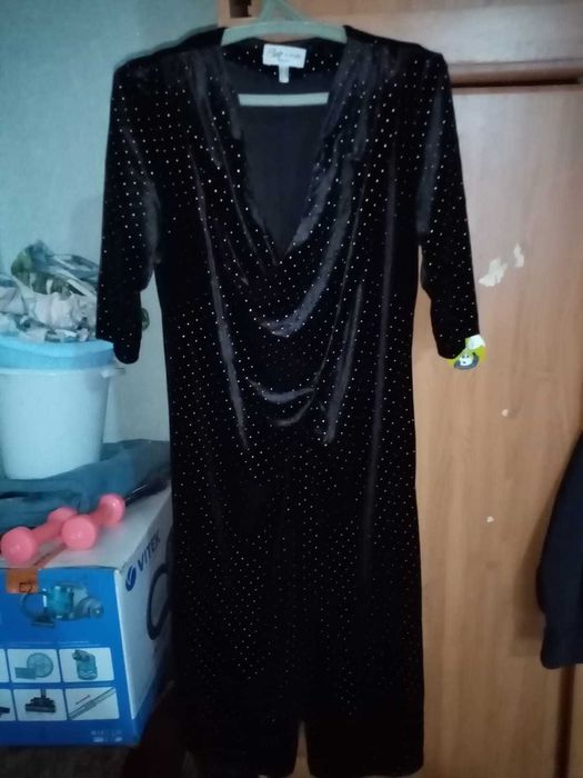 Вечернее платье, практически новое, Продаю только в Актобе