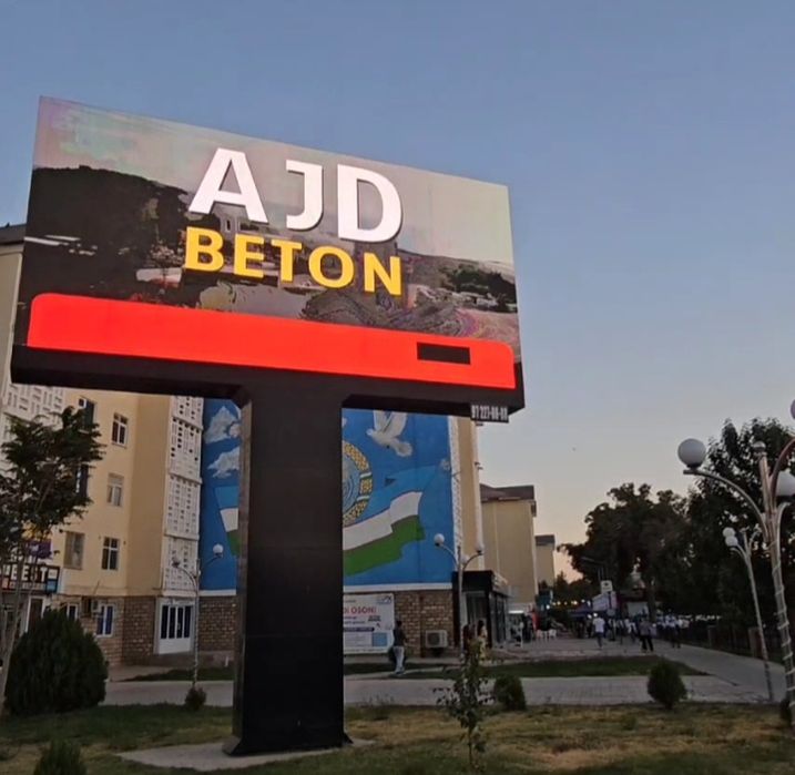 Led kranlarda reklama. Лед екран на рекламах. Лед екранда реклама