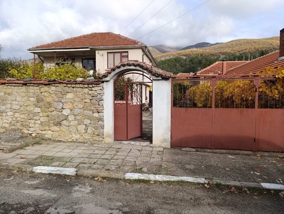 Къща в с. Ясеново