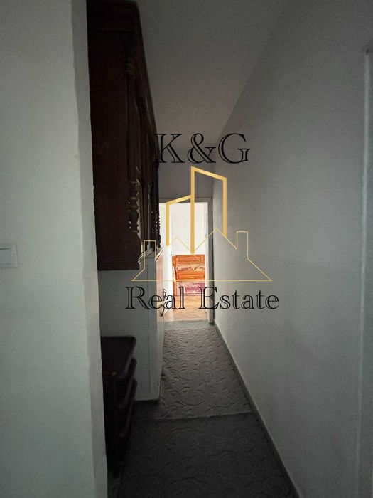 Двустаен тухлен апартамент в идеален център - гр. Разград