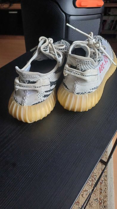 Adidas Yeezy Boost 350 V2 Zebra