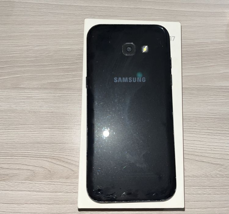 Телефон Samsung Galaxy A5 2017