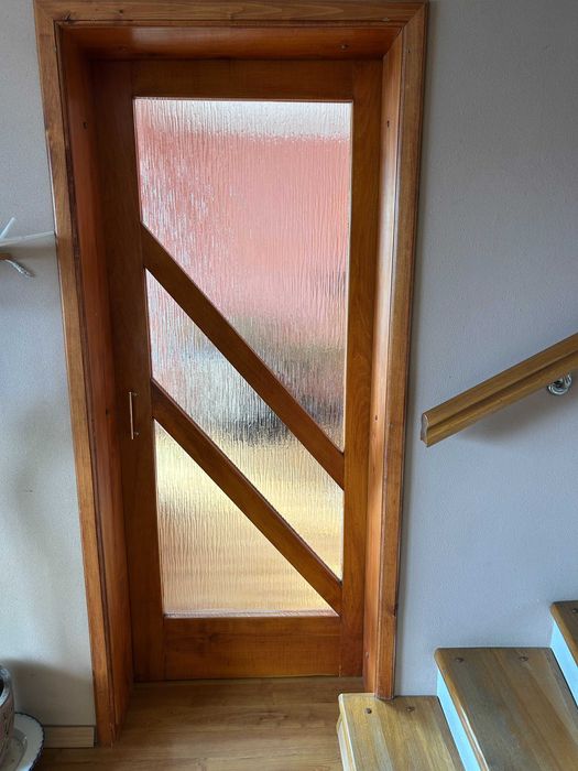 Usi de interior din lemn de tei si sticla ornament