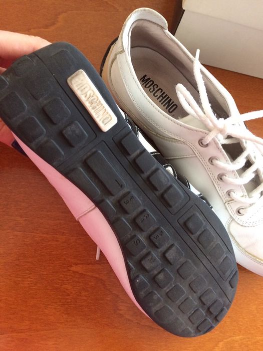 Обувки Moschino