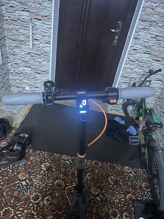 Продам электросамокат