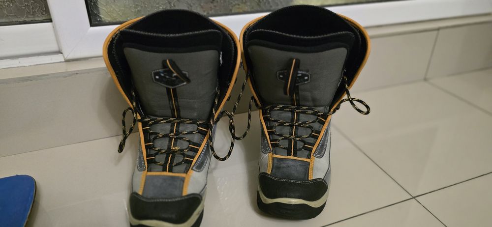 Boots mărimea 42,5-43 LYTOS