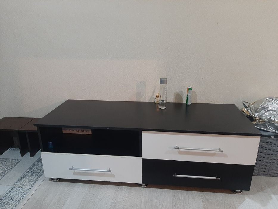 Продам тумба под телевизор
