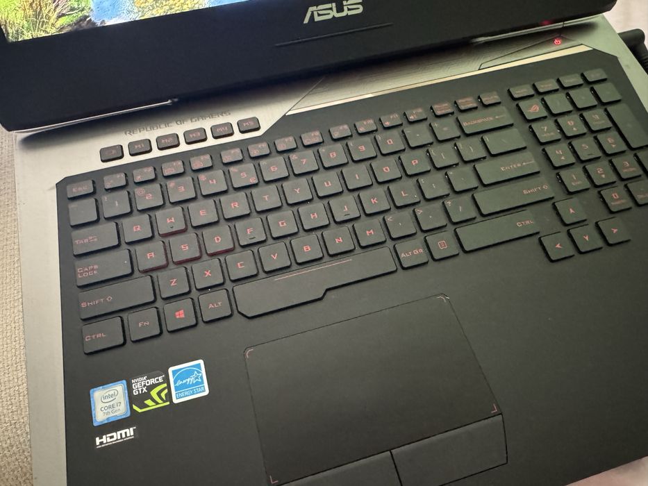 Laptop Asus ROG V752V in stare foarte buna