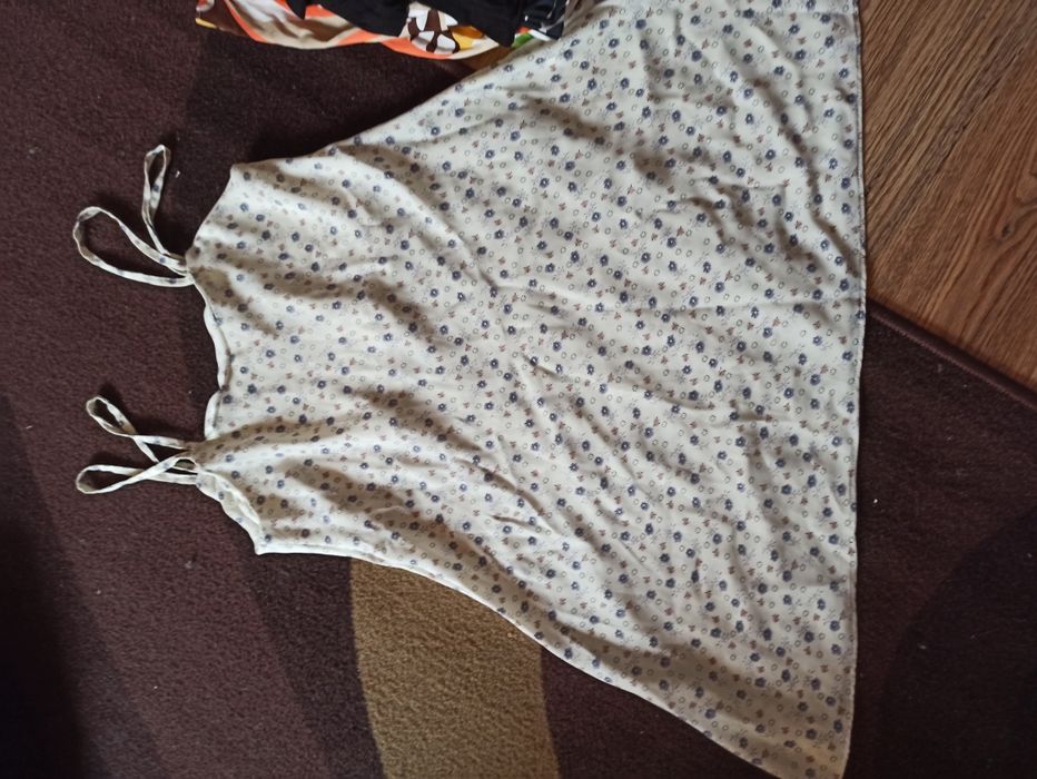 Haine vara mărime S(12buc)+bonus