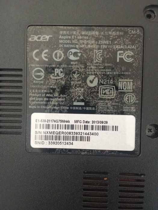 Продам ноутбук асер хорошем состояние