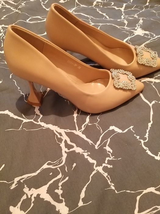 Женская обувь новая