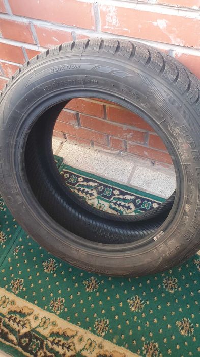Продам зимние шины 2 шт за 45000