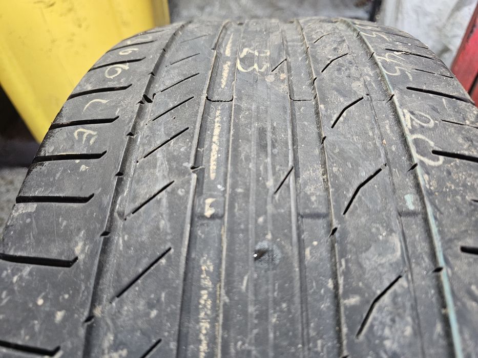 1x 255 45 20 vara continental