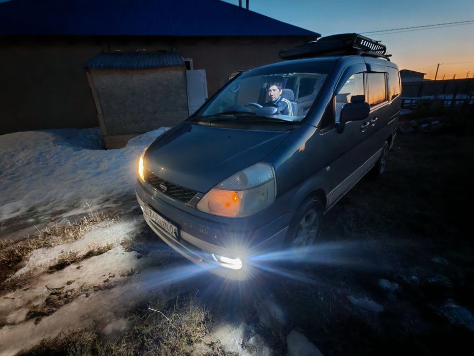 Продам Ниссан Серена