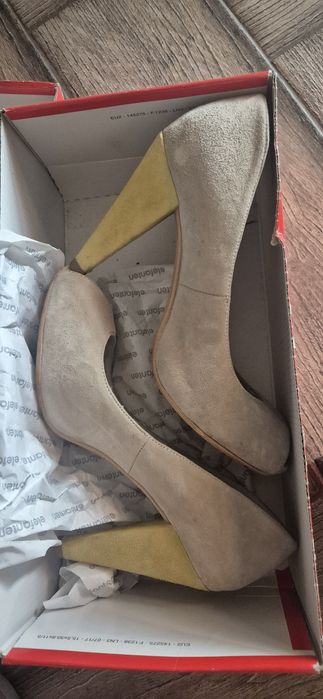 Pantofi piele întoarsă
