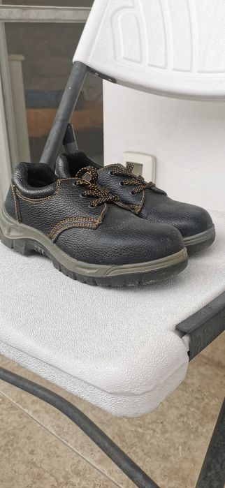 планински дамски обувки