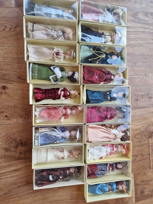 Pãpusi de colectie din Portelan