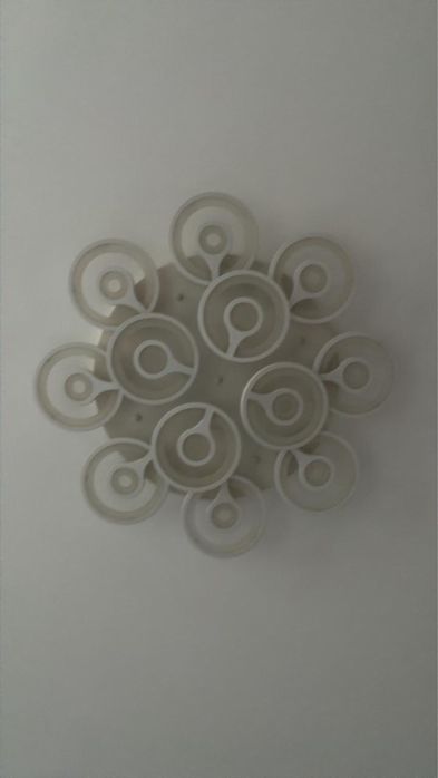 Отдам люстру НЕРАБОЧУЮ