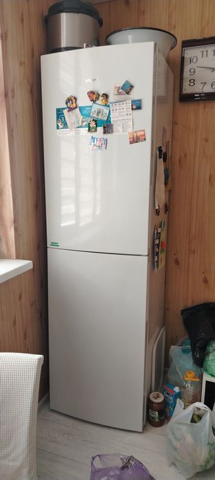 Продается холодильник Атлант
