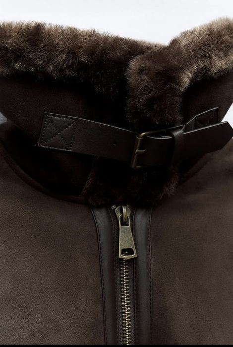 Geaca  cu fermoar Zara