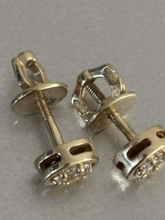 Пусеты с бриллиантами