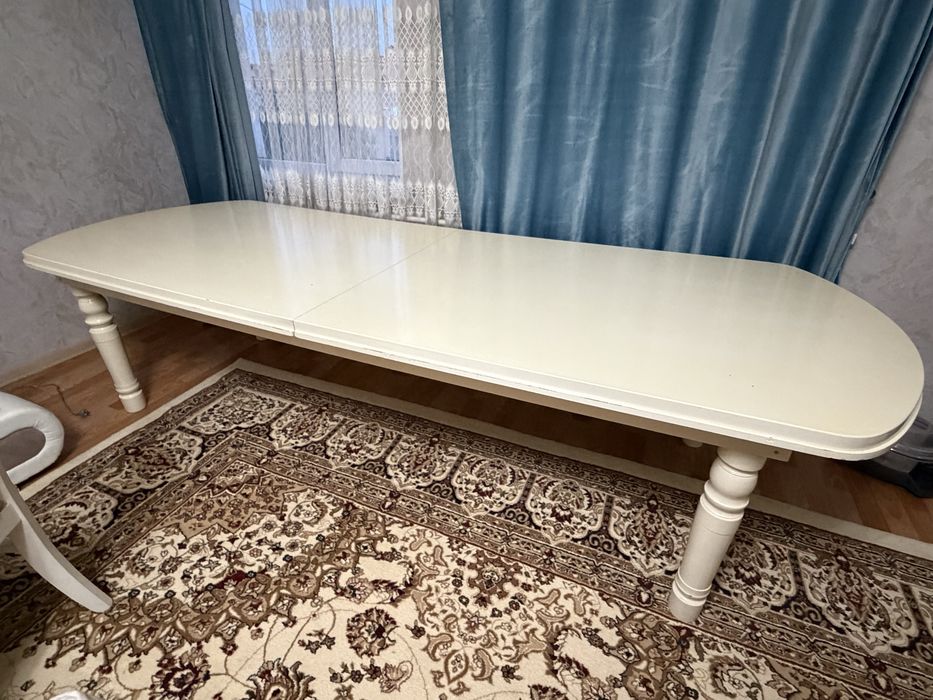 Продаю столь и стулья
