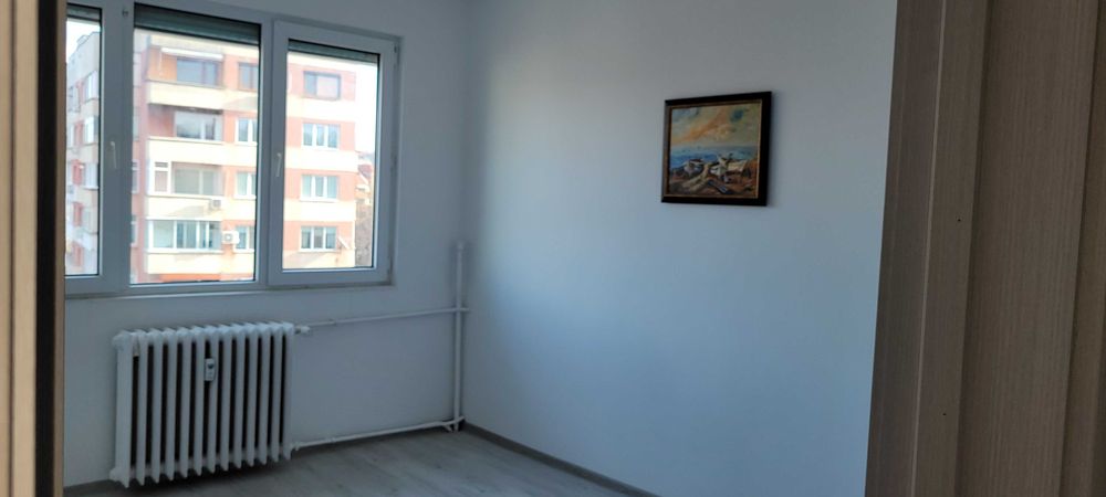 Продава се Многостаен апартамент в Плевен, Идеален център - 106 кв.м за 1406 €/кв.м - Снимка #2