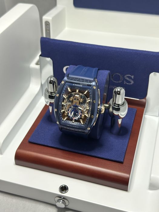 CVSTOS Sealiner GMT Blue Steel 5N Red Gold – Чисто нов!