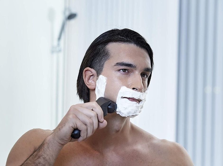 НОВ!Panasonic ES-RT37 Мокро и сухо акумулаторна електрическа самобръсн