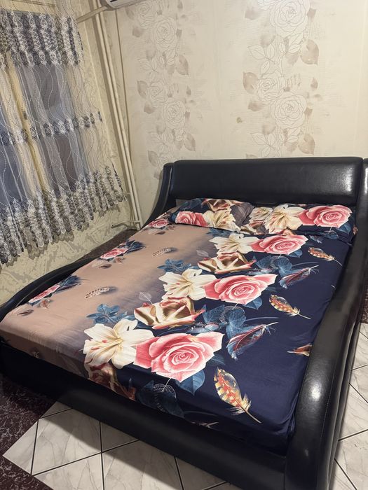 Спалния със скрийн и гардероб