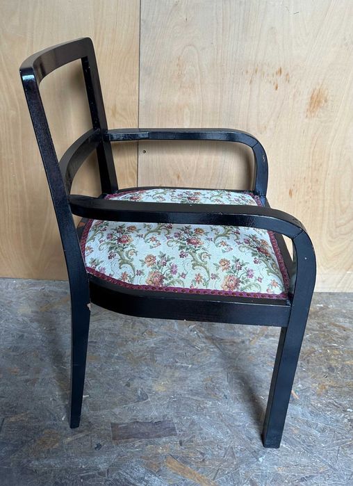 Jilt Vintage din Lemn Masiv; Scaun cu brate din lemn; Scaun Solid