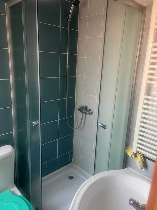 2 camere de inchiriat