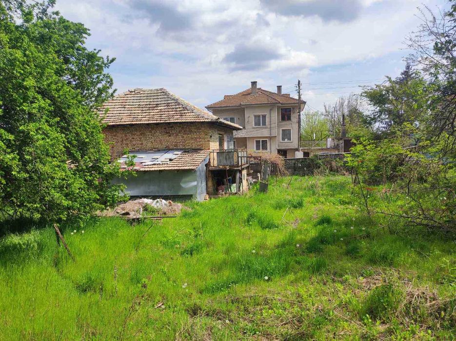 Продава се Къща в София, Република - 920 кв.м за 22 €/кв.м - Снимка #4