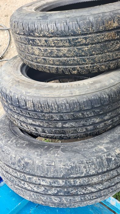 Продам 3 резины на 16