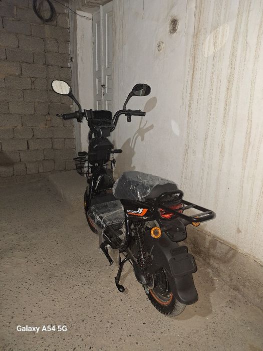 Скутер сотилади янги узимники