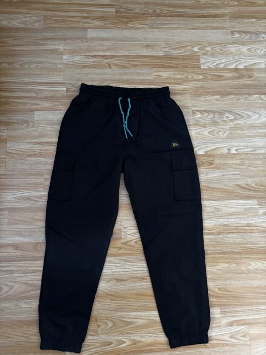 Шушлякови панталони New Era