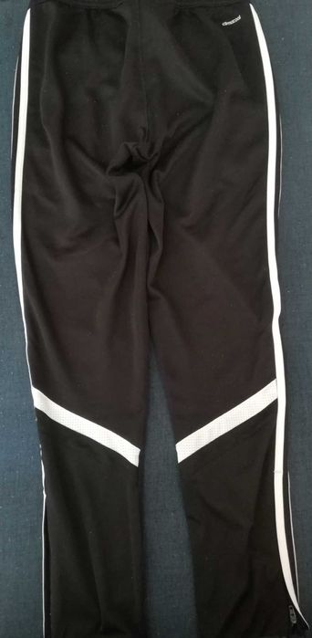 Долнище на Adidas за 12г.