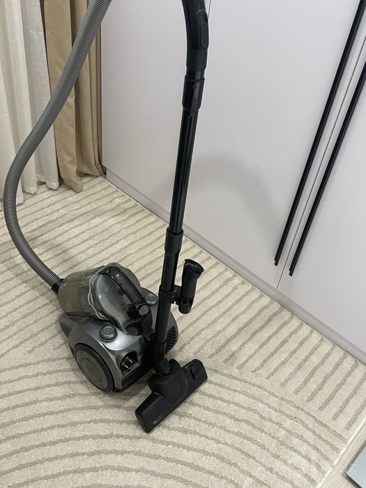 Пылесос Artel 2000W