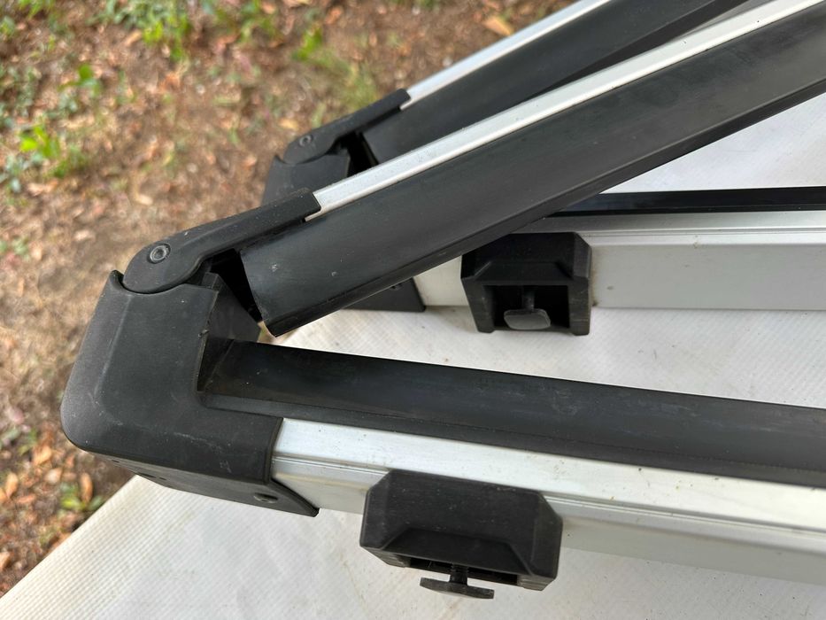 Багажник за ски Thule SnowPack M 732400 за 4 чифта ски или 2 сноуборда