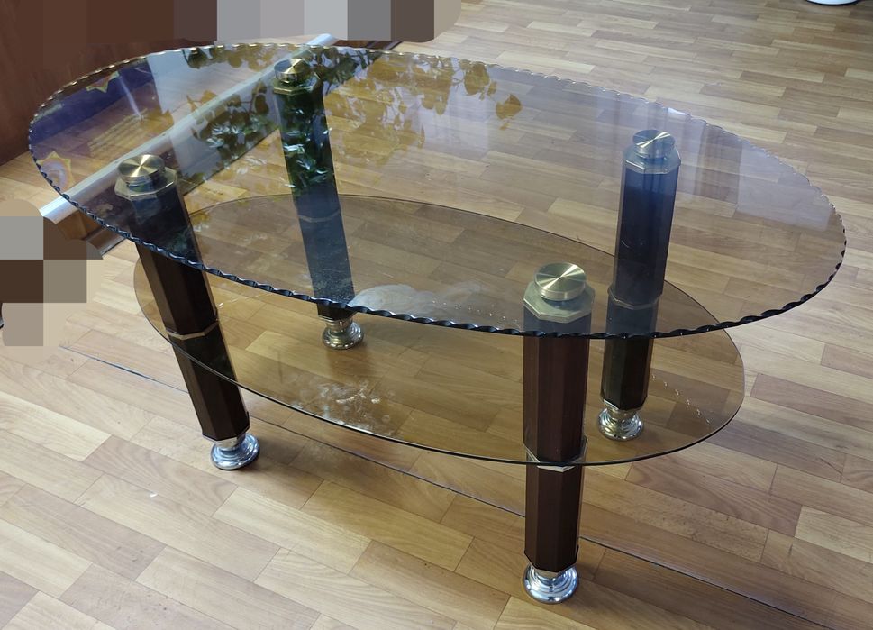 Продам журнальный стол за 2000 тн.