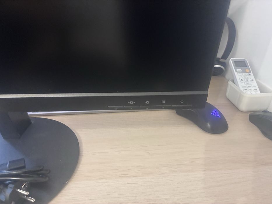 Монитор Lenovo 27 IPS