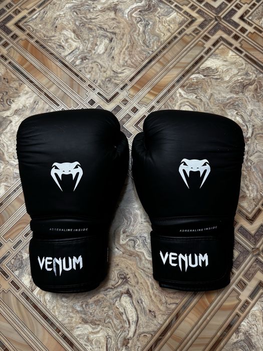 Muay thai екипировка може да се закупят и по отделно