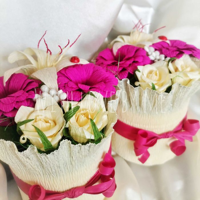 Продавам цветя от креп хартия