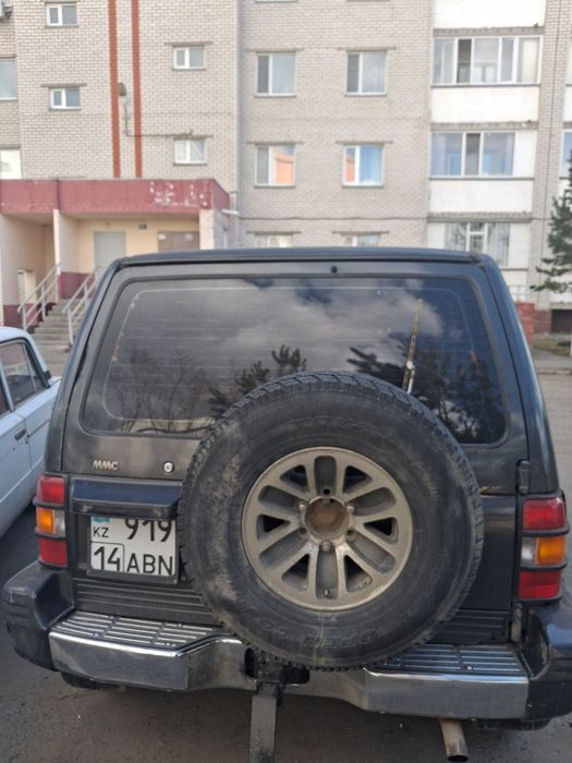 Митсубиси Паджеро 2