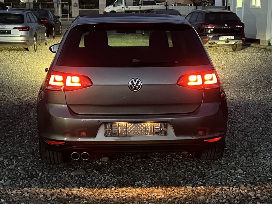 -VW-Golf 7 -2014.Limousine,Model deosebit -Sport-Line,Piele