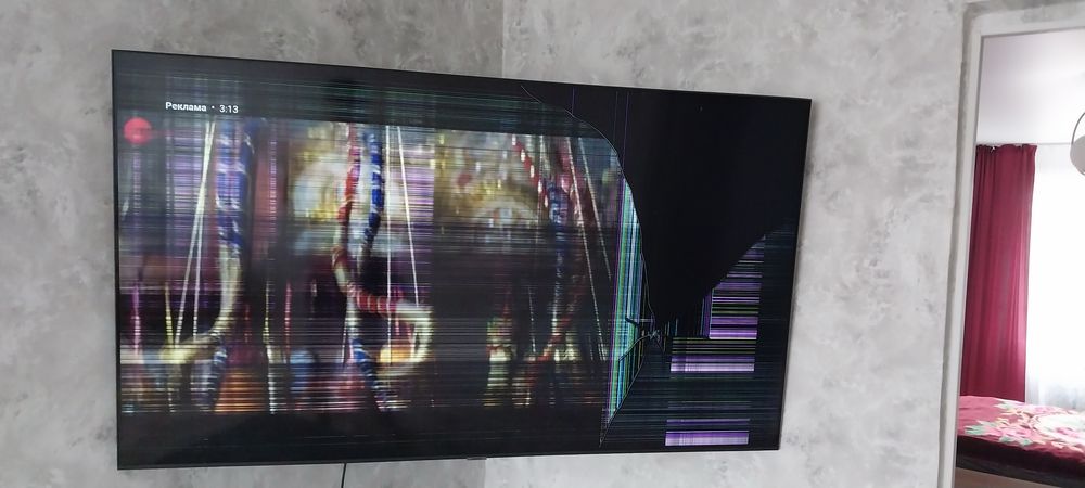 Продам телевизор самсунг EU65TU7100U