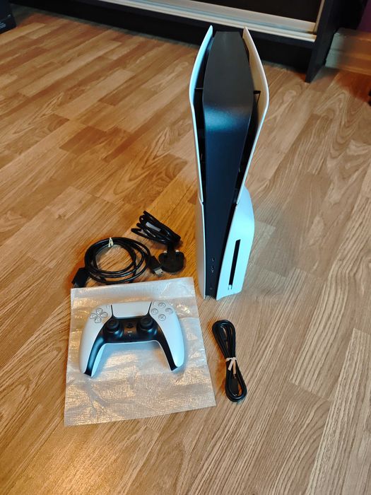 Playstation 5 slim disk перфектно състояние