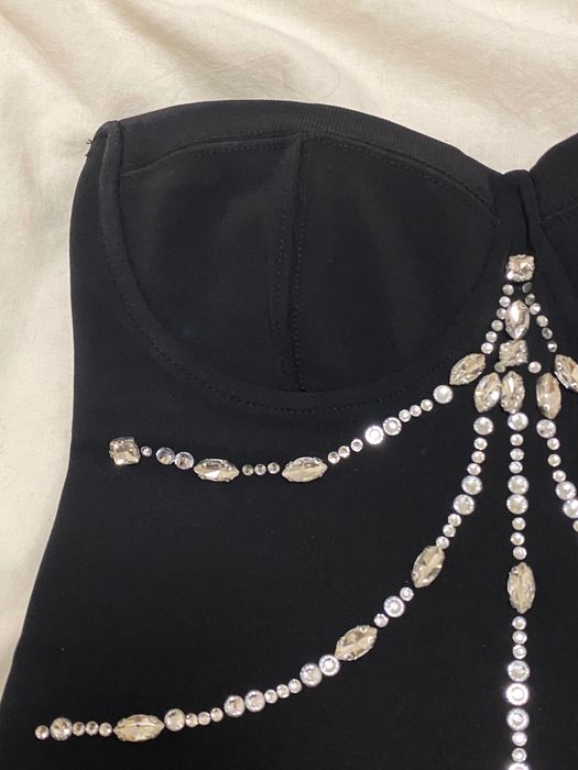 Рокля с камъни на Zara